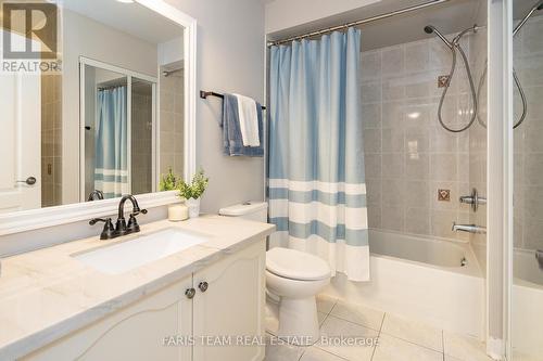 28 Camelot Square, Barrie (Innis-Shore), ON - Indoor Photo Showing Bathroom