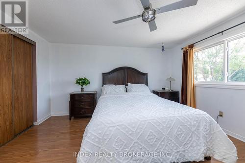 15 Franca Crescent, Toronto (Mount Olive-Silverstone-Jamestown), ON - Indoor Photo Showing Living Room