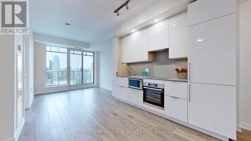 4106 - 28 Freeland Street, Toronto (Church-Yonge Corridor), ON - Indoor Photo Showing Kitchen