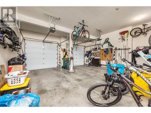 661 Mt. York Drive, Coldstream, BC - Indoor Photo Showing Garage