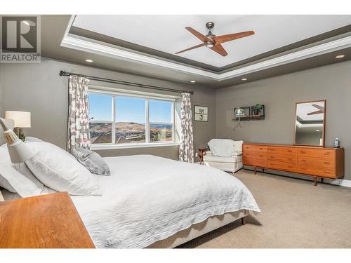 661 Mt. York Drive, Coldstream, BC - Indoor Photo Showing Bedroom