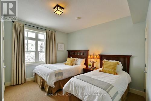 117 - 125 Fairway Court, Blue Mountains (Blue Mountain Resort Area), ON - Indoor Photo Showing Bedroom