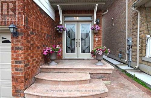 37 Blue Diamond Drive, Brampton, ON - Outdoor