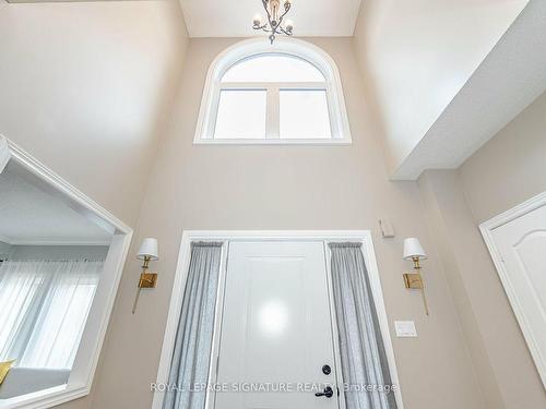 38 Sandringham Dr, Barrie, ON - Indoor Photo Showing Other Room