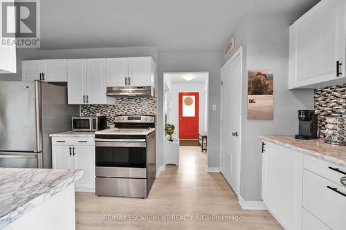 30 Hopewell Crescent, Hamilton (Stoney Creek), ON - Indoor Photo Showing Kitchen