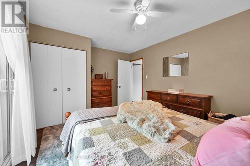 30 Hopewell Crescent, Hamilton (Stoney Creek), ON - Indoor Photo Showing Bedroom