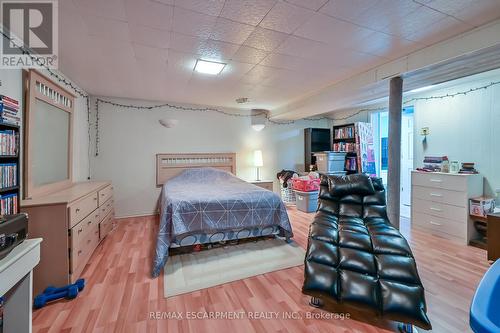 30 Hopewell Crescent, Hamilton (Stoney Creek), ON - Indoor Photo Showing Bedroom