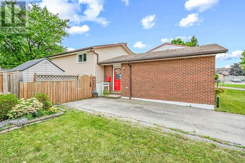 30 Hopewell Crescent, Hamilton (Stoney Creek), ON - Outdoor