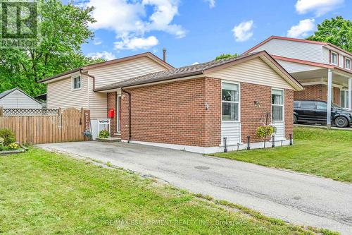 30 Hopewell Crescent, Hamilton (Stoney Creek), ON - Outdoor With Exterior