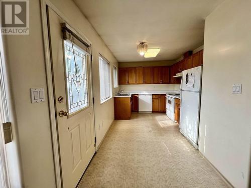 14 204 8Th Street, 100 Mile House, BC 