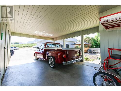 8516 32Nd Avenue, Osoyoos, BC -  Photo Showing Garage