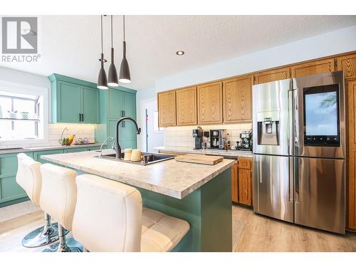 8516 32Nd Avenue, Osoyoos, BC - Indoor Photo Showing Kitchen With Double Sink