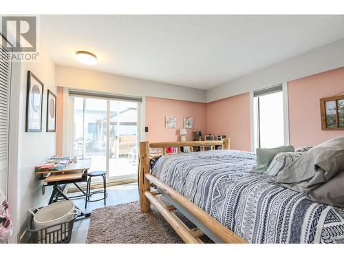 8516 32Nd Avenue, Osoyoos, BC - Indoor Photo Showing Bedroom