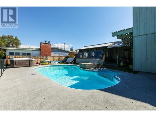 8516 32Nd Avenue, Osoyoos, BC - Outdoor With In Ground Pool