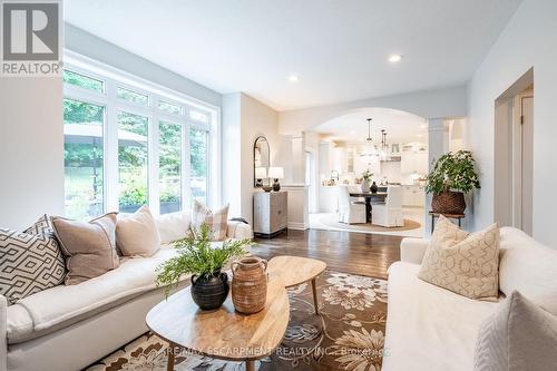 3 Oldenburg Road, Hamilton (Carlisle), ON - Indoor Photo Showing Living Room