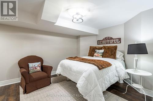 3 Oldenburg Road, Hamilton (Carlisle), ON - Indoor Photo Showing Bedroom