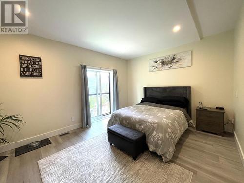 1916 Fort Sheppard  Drive, Nelson, BC - Indoor Photo Showing Bedroom