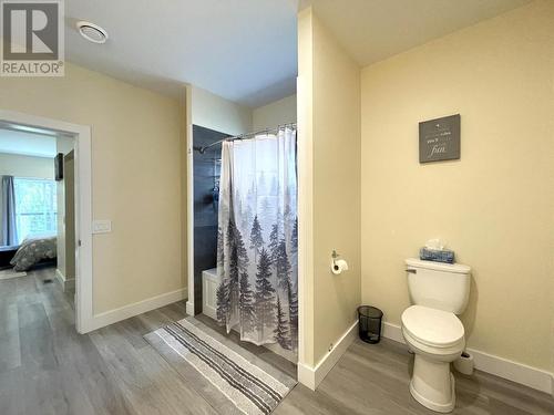 1916 Fort Sheppard  Drive, Nelson, BC - Indoor Photo Showing Bathroom