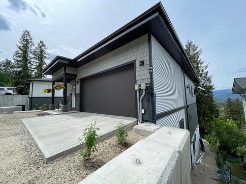 1916 Fort Sheppard Drive, Nelson, BC - Outdoor