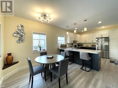 1916 Fort Sheppard  Drive, Nelson, BC - Indoor Photo Showing Dining Room