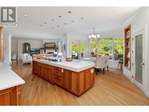 4397 Hobson Road, Kelowna, BC - Indoor Photo Showing Kitchen