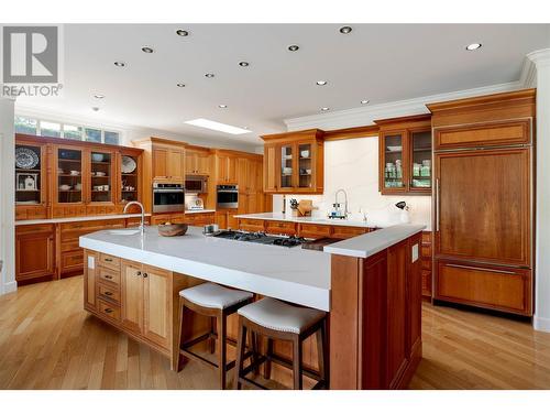 4397 Hobson Road, Kelowna, BC - Indoor Photo Showing Kitchen With Upgraded Kitchen