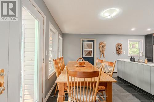 4 Clover Court, Kawartha Lakes, ON - Indoor Photo Showing Dining Room