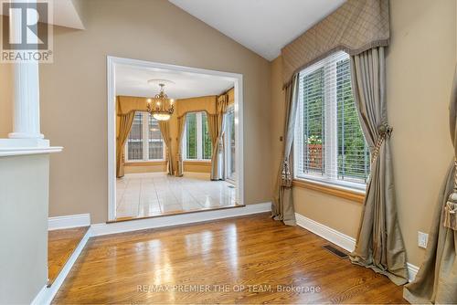 154 Flushing Avenue, Vaughan, ON - Indoor Photo Showing Other Room