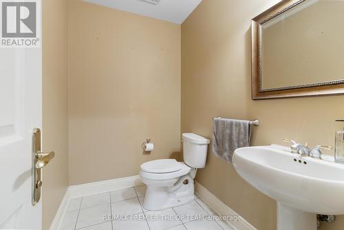 154 Flushing Avenue, Vaughan, ON - Indoor Photo Showing Bathroom