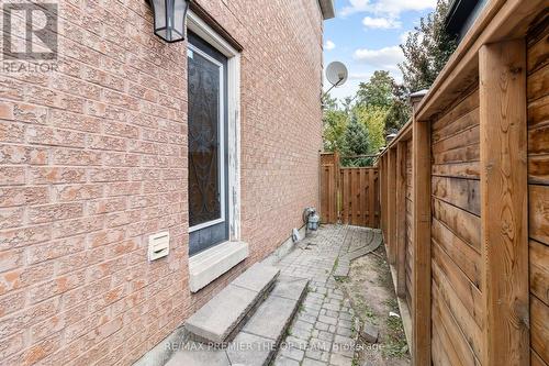 154 Flushing Avenue, Vaughan, ON - Outdoor With Exterior