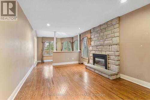 154 Flushing Avenue, Vaughan, ON - Indoor Photo Showing Living Room With Fireplace