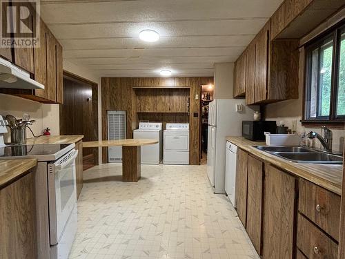 4640 Merkley Road, Terrace, BC - Indoor Photo Showing Kitchen With Double Sink