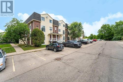 216 - 456 Janefield Avenue, Guelph, ON - Outdoor