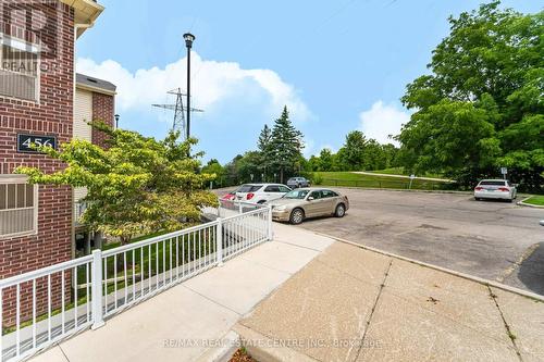 216 - 456 Janefield Avenue, Guelph, ON - Outdoor