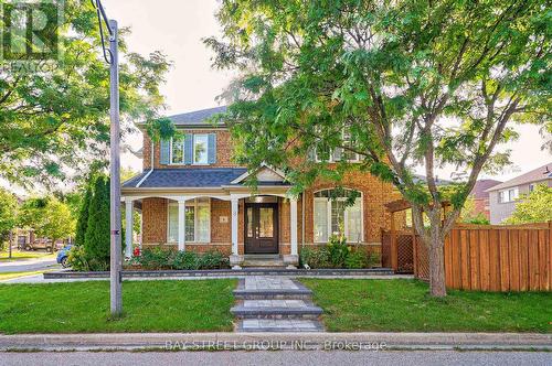 8 Aylesbury Gate, Markham (Berczy), ON - Outdoor With Facade