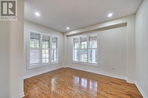 8 Aylesbury Gate, Markham (Berczy), ON - Indoor Photo Showing Other Room