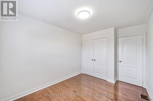 8 Aylesbury Gate, Markham (Berczy), ON - Indoor Photo Showing Other Room