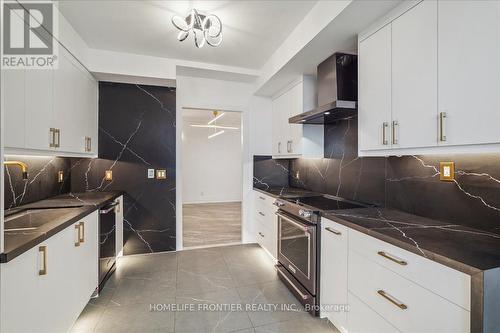 Tph19 - 80 Harrison Garden Boulevard, Toronto (Willowdale East), ON - Indoor Photo Showing Kitchen With Double Sink With Upgraded Kitchen