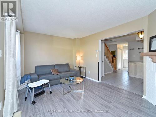 73 Andona Crescent, Toronto (Centennial Scarborough), ON - Indoor Photo Showing Living Room