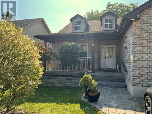 12 Henderson Court, Ingersoll, ON - Outdoor With Deck Patio Veranda