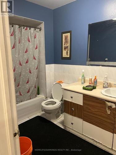 29 Jellicoe Crescent, Brampton (Northgate), ON - Indoor Photo Showing Bathroom