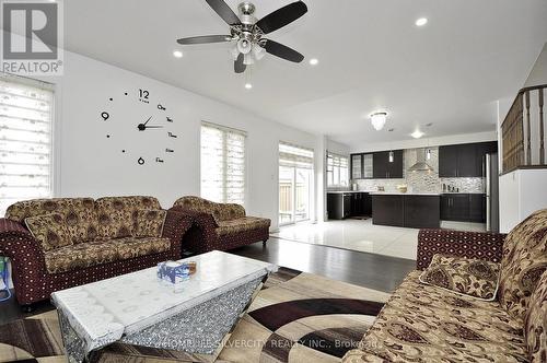 55 Cheevers Road, Brantford, ON - Indoor Photo Showing Living Room