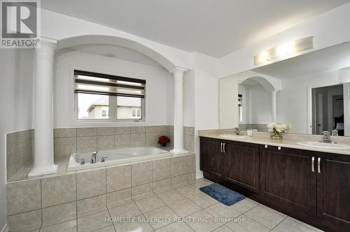 55 Cheevers Road, Brantford, ON - Indoor Photo Showing Bathroom