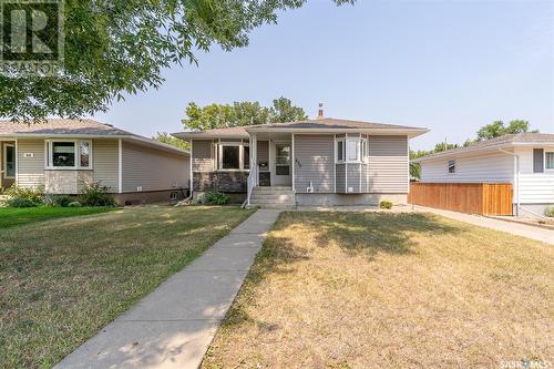 830 Vaughan Street W, Moose Jaw, SK - Outdoor With Facade