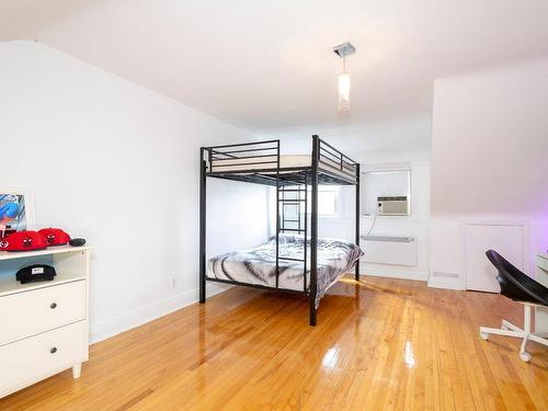 Chambre Ã Â coucher - 11285 Av. Garon, Montréal (Montréal-Nord), QC - Indoor Photo Showing Bedroom