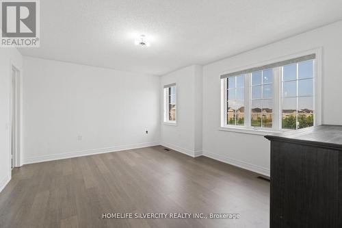 56 Fieldstone Ln Avenue, Caledon, ON - Indoor Photo Showing Other Room