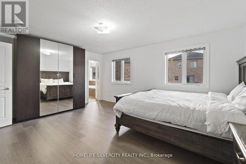 56 Fieldstone Ln Avenue, Caledon, ON - Indoor Photo Showing Bedroom