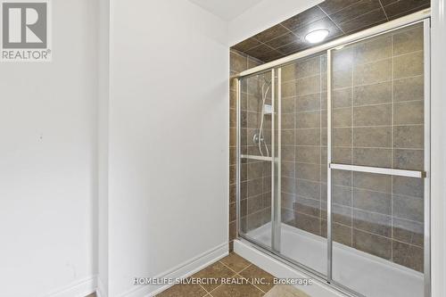 56 Fieldstone Ln Avenue, Caledon, ON - Indoor Photo Showing Bathroom