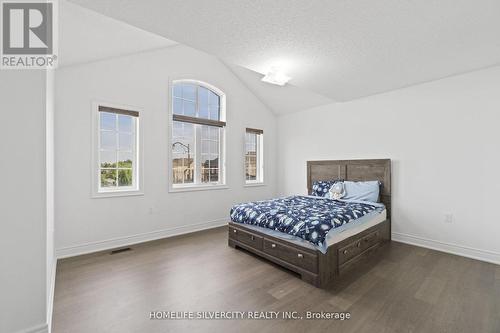 56 Fieldstone Ln Avenue, Caledon, ON - Indoor Photo Showing Bedroom