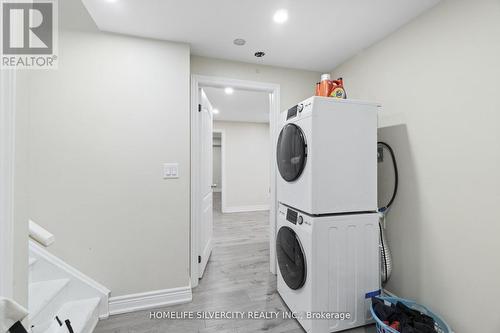 56 Fieldstone Ln Avenue, Caledon, ON - Indoor Photo Showing Laundry Room